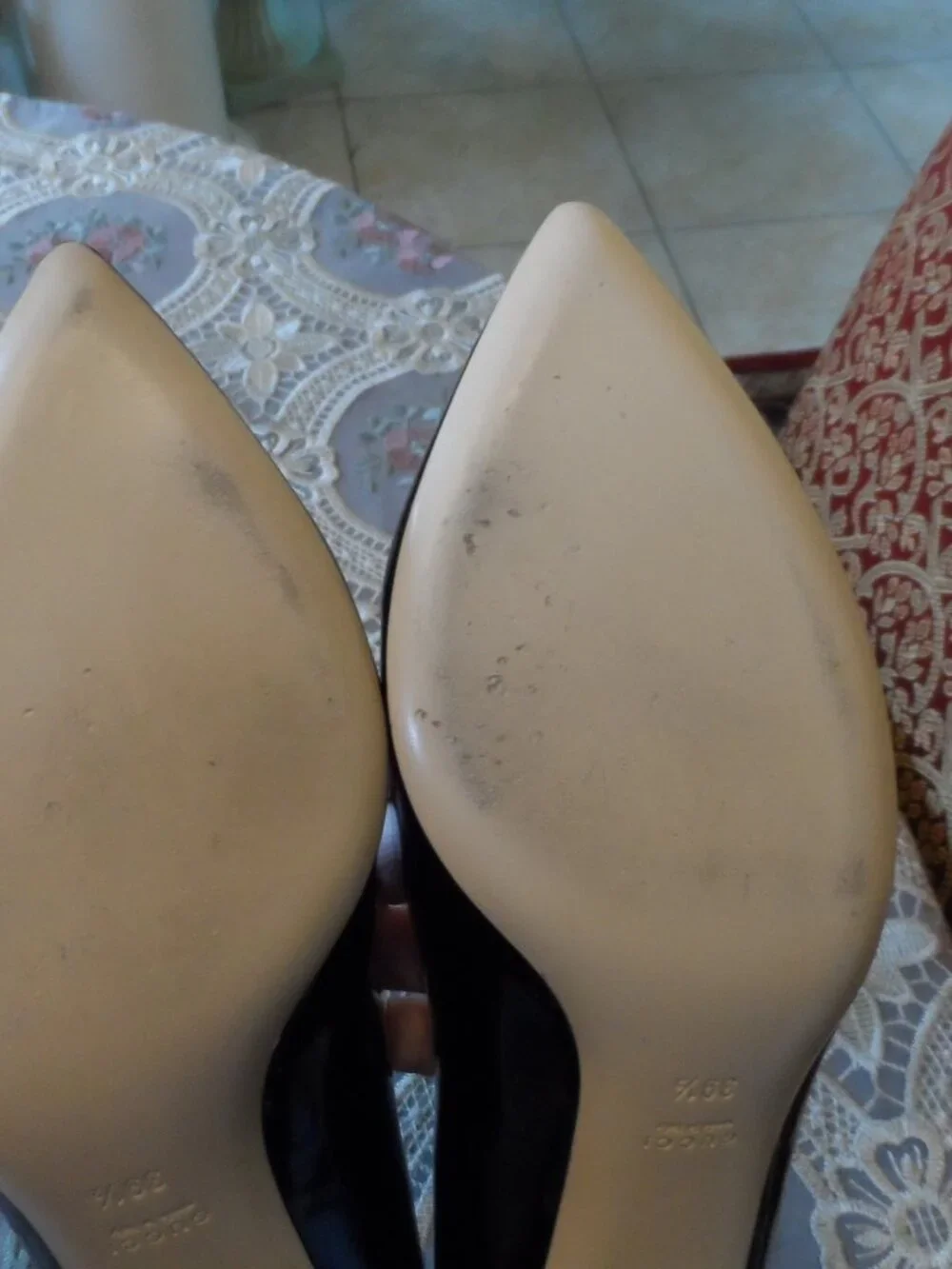 Gucci Black Patent Leather Kitten Heel Pumps Size 39.5B